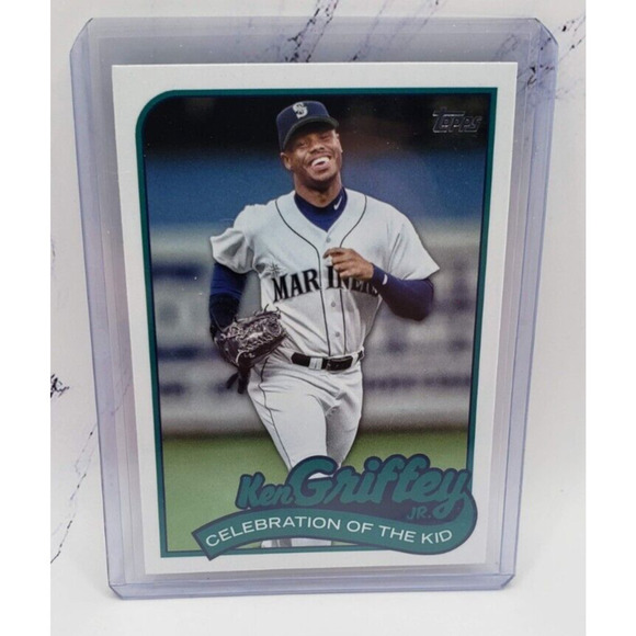 Ken Griffey Jr. 2024 Topps Celebration Of The Kid #KID-4 - Picture 1 of 4